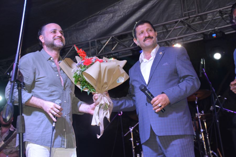 SANATÇI BORA DURAN KONSERİ