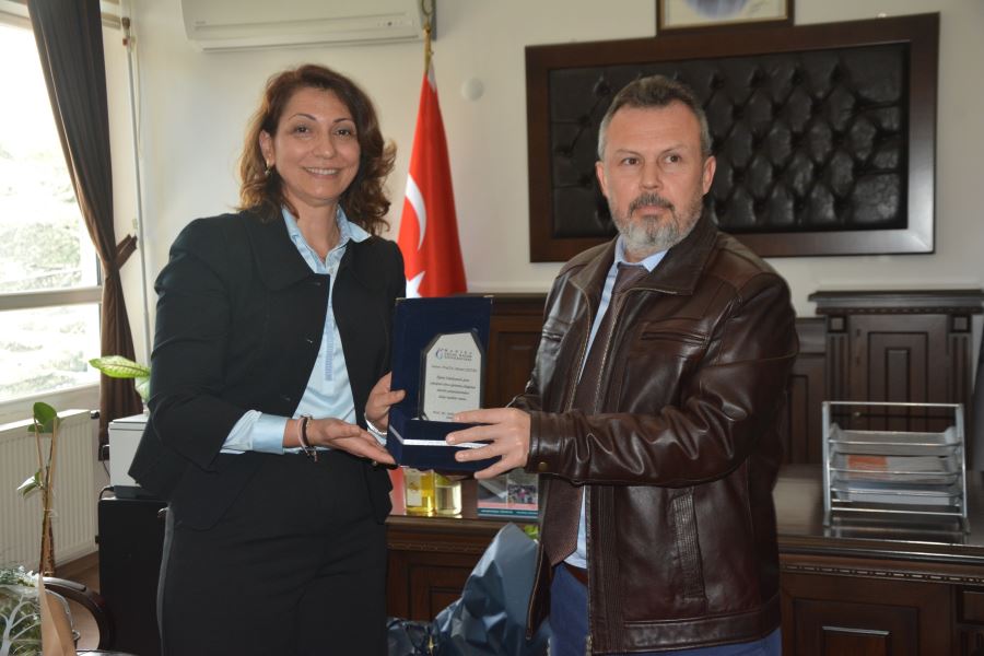 MCBÜ DEMİRCİ EĞİTİM FAKÜLTESİNDE NÖBET DEĞİŞİMİ