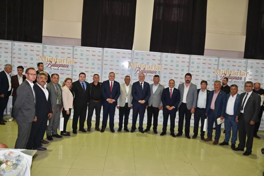 BAŞKAN CENGİZ ERGÜN, MUHTARLARA MANİSA BÜYÜKŞEHİR BELEDİYESİ YATIRIMLARINI ANLATTI