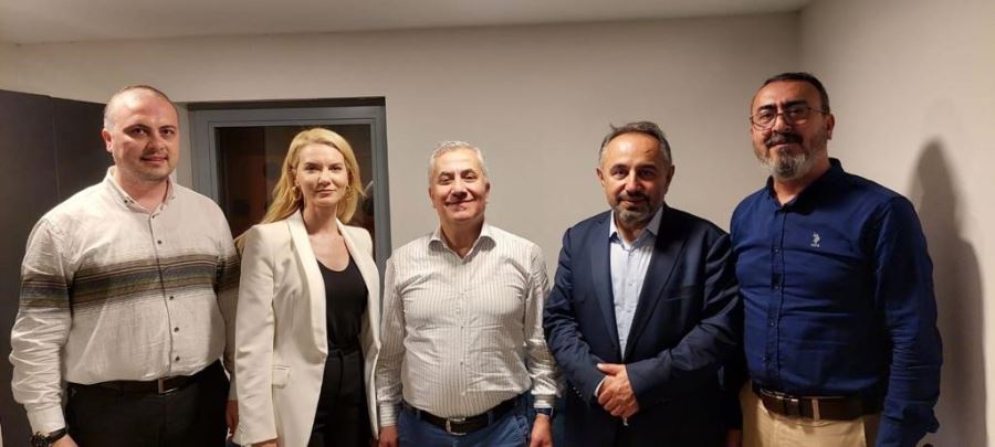 PELİN ÇİFT ve PROF. DR. TUFAN GÜNDÜZ’E TEŞEKKÜR