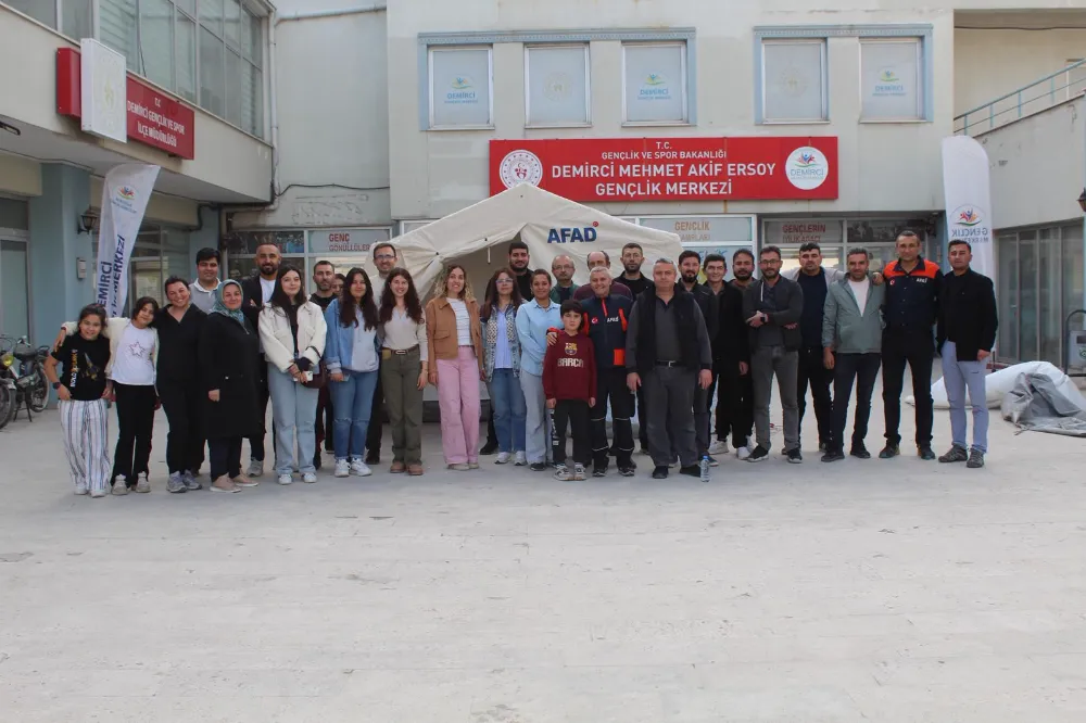 İLÇEMİZDE DESTEK AFAD GÖNÜLLÜLÜK EĞİTİMİ DÜZENLENDİ