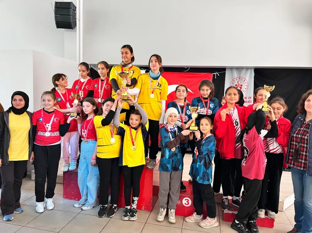 OKUL SPORLARI ORYANTİRİNG İL ŞAMPİYONASINDA DEMİRCİ RÜZGARI
