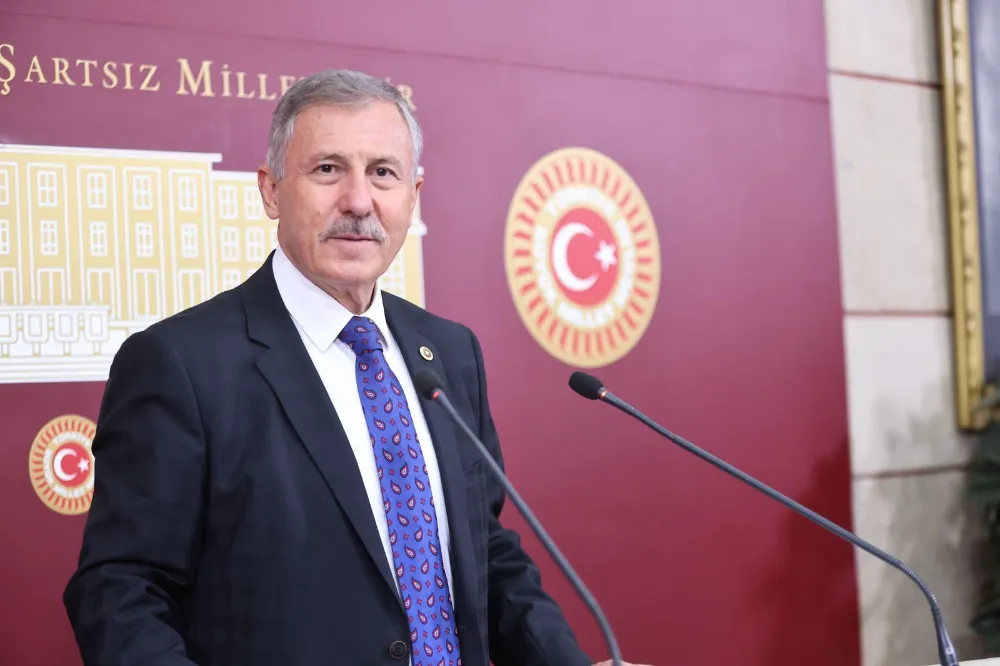 SELÇUK ÖZDAĞ, TBMM’DE SİBER GÜVENLİK YASASI’NA  İLİŞKİN SERT ELEŞTİRİLERDE BULUNDU