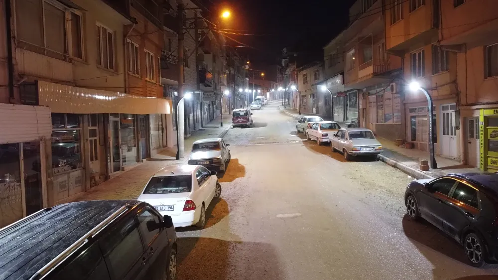 HAMAM SOKAK AYDINLANDI