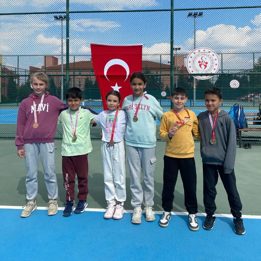 23 NİSAN TBMM KUPASI’NDAN MADALYALARLA DÖNDÜK !