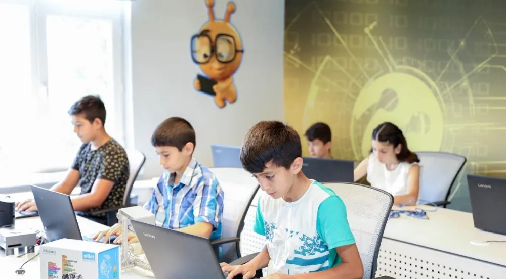 DEMİRCİ BİLİM SANAT MERKEZİNE  TURKCELL ZEKÂ GÜCÜ SINIFI 
