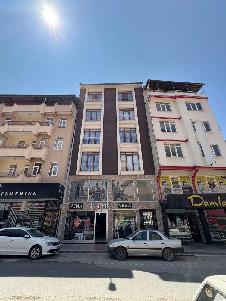 ŞEHRİN EN PRESTİJLİ NOKTASI DEMİRCİ ÇEREŞE’DE AYRICALIKLI BİR YAŞAM FIRSATINI KAÇIRMAYIN!    