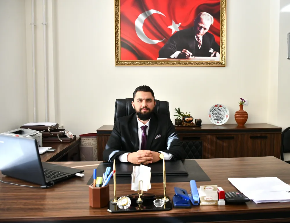 İLÇE MİLLİ EĞİTİM ŞUBE MÜDÜRLÜĞÜNE  AHMET RAŞİT PETEKCİ ATANDI