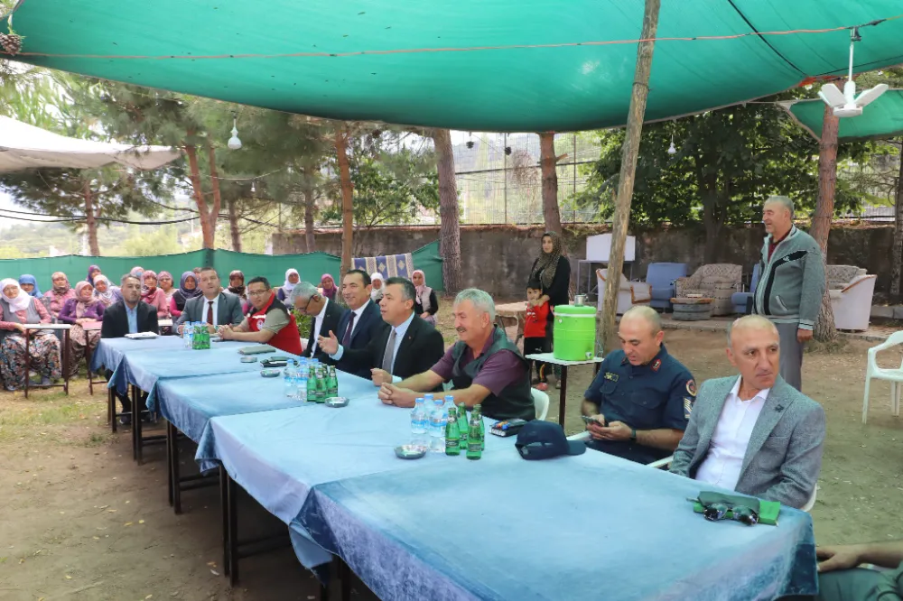 MAHMUTLAR VE SÖĞÜTCÜK  MAHALLELERİNDE HALK TOPLANTISI 