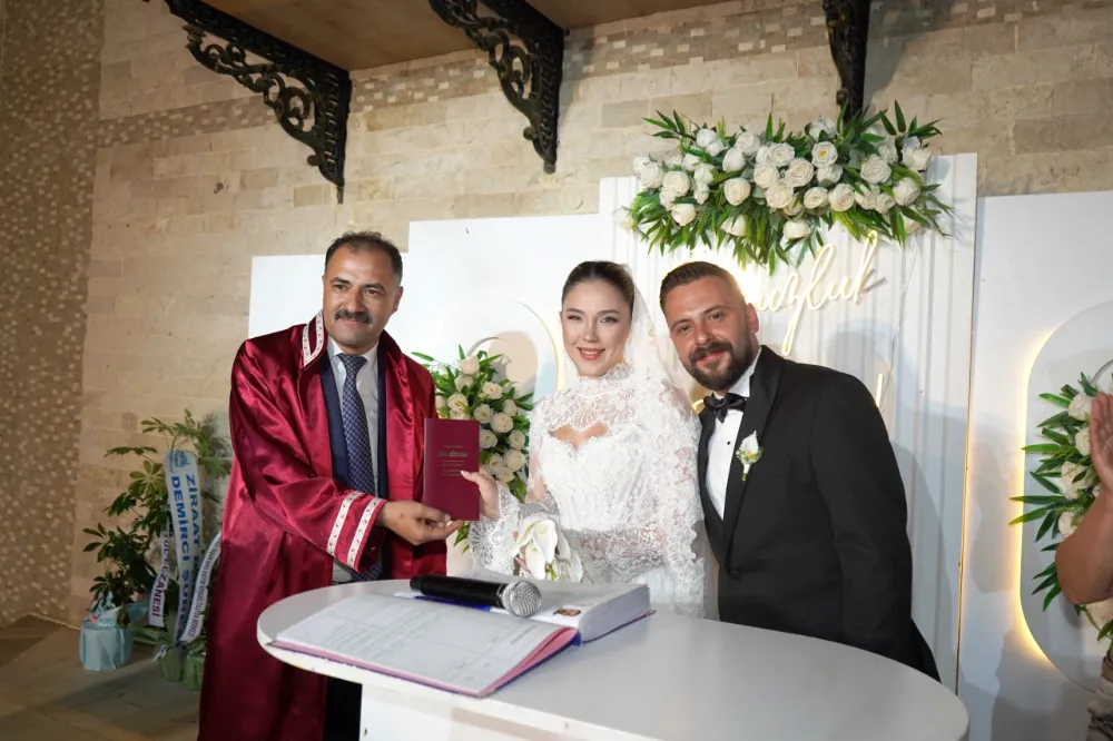 Tebrik Eder, Mutluluklar Dileriz...