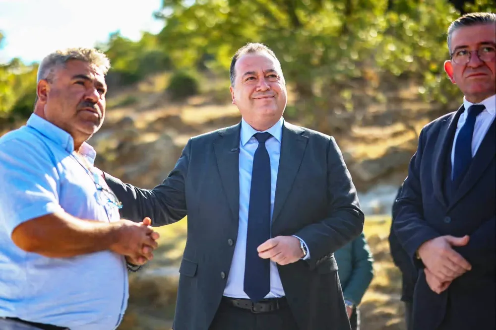12 MAHALLEMİZİ BİRBİRİNE BAĞLAYAN 46 KİLOMETRELİK YOL YENİLENDİ