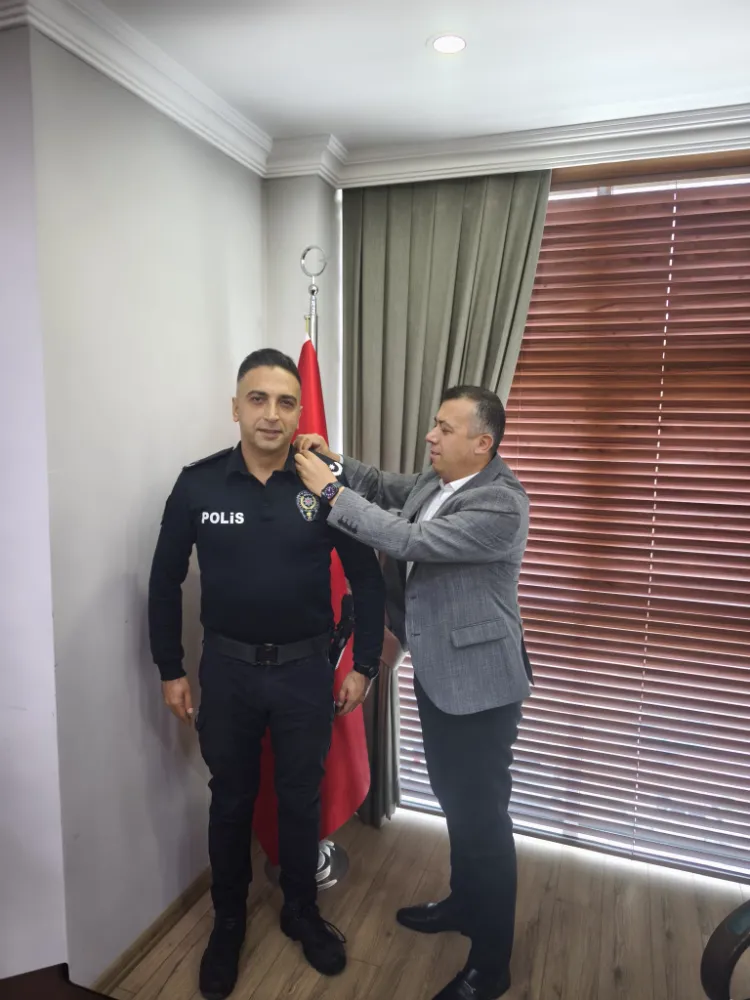 DEMİRCİ İLÇE EMNİYET MÜDÜRÜ BARIŞ KAYAR TERFİ ETTİ