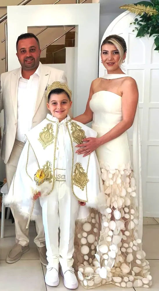Tebrik Eder, Mutluluklar Dileriz...