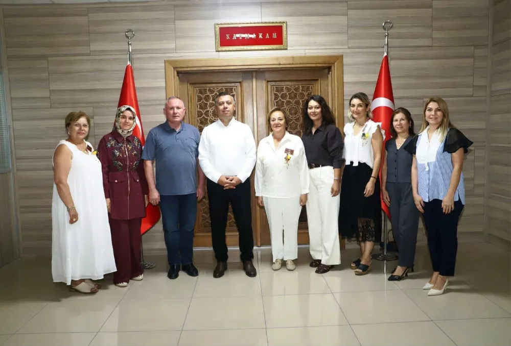 KADIN GİRİŞİMCİLER STANTLARINA SALİHLİ'DEN ANLAMLI ZİYARET