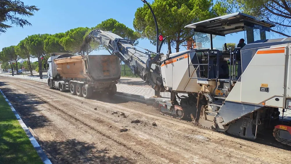 YOL VE KAVŞAK DÜZENLEME ÇALIŞMALARI BAŞLADI