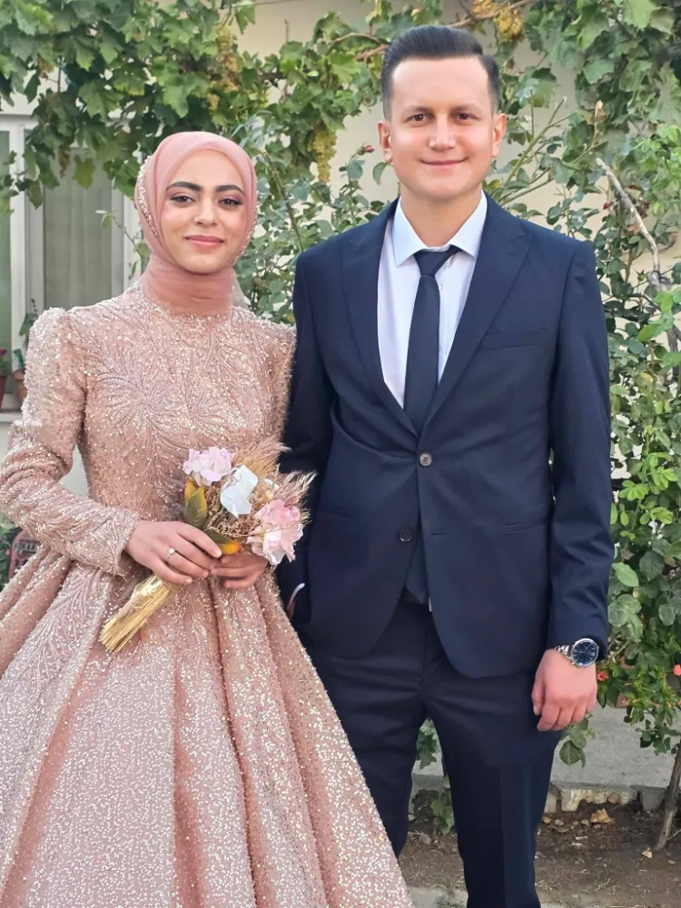 Tebrik Eder,  Mutluluklar Dileriz
